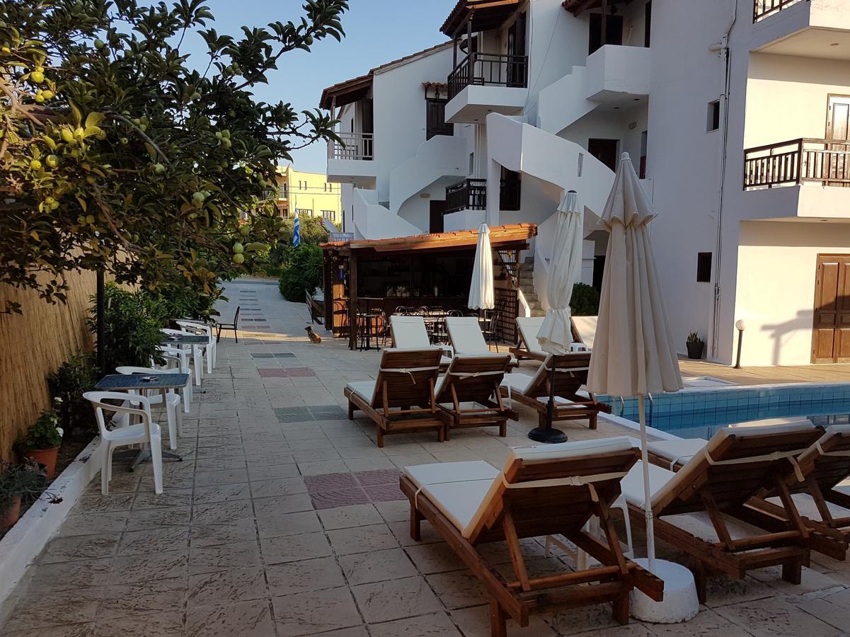 Sirocco Apartments Hersonissos  Dış mekan fotoğraf