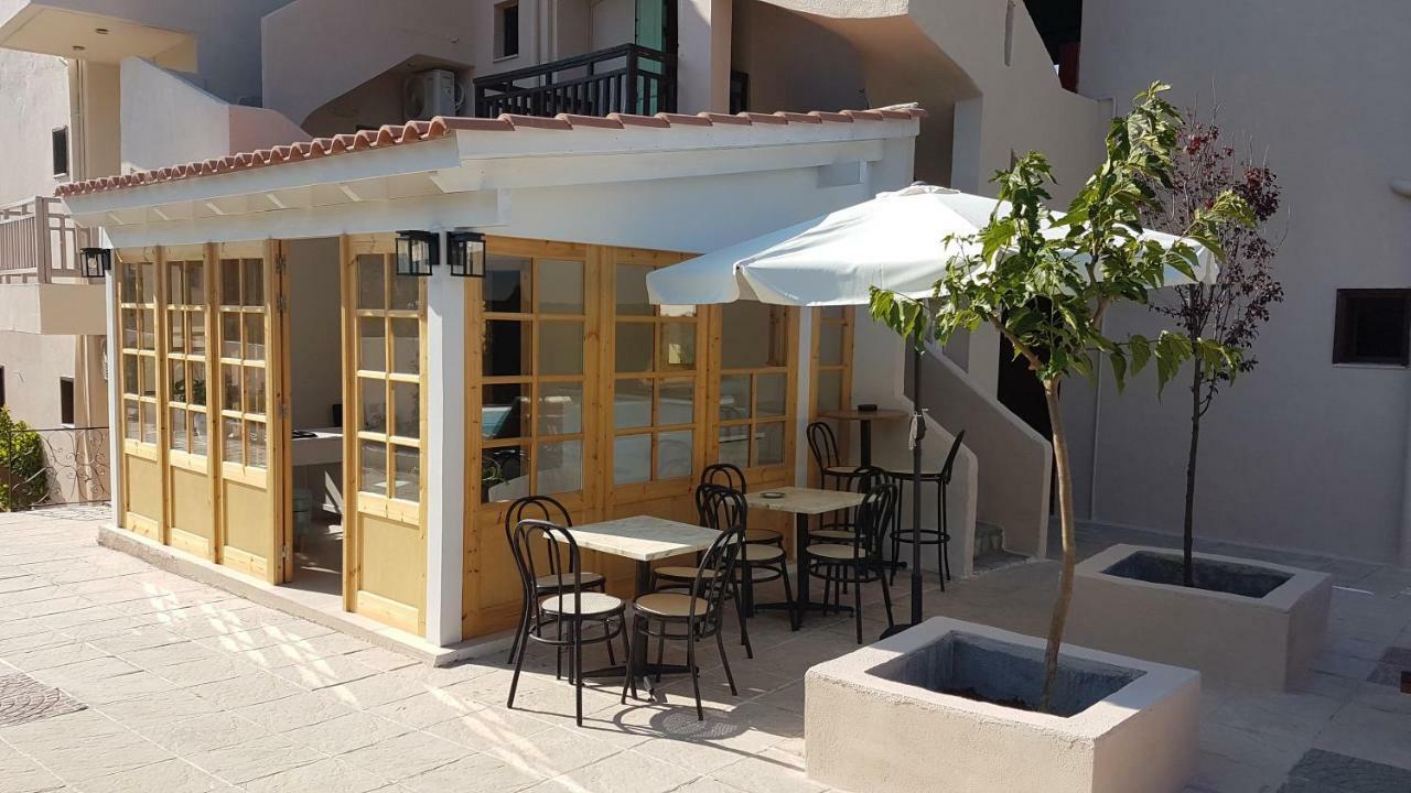 Sirocco Apartments Hersonissos  Dış mekan fotoğraf